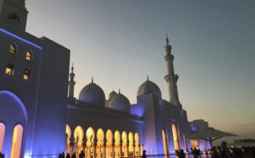 Abu Dabī Lielā Mošeja 1, Ir Kultūras Ceļojumi