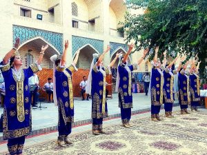 Ir Kulturas Celojums Uzbekistana Folkloras Sovs 1