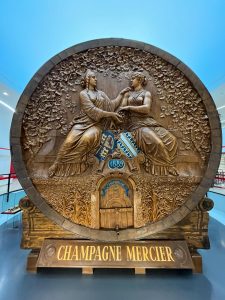 Champagne Mercier Personigais Arhivs